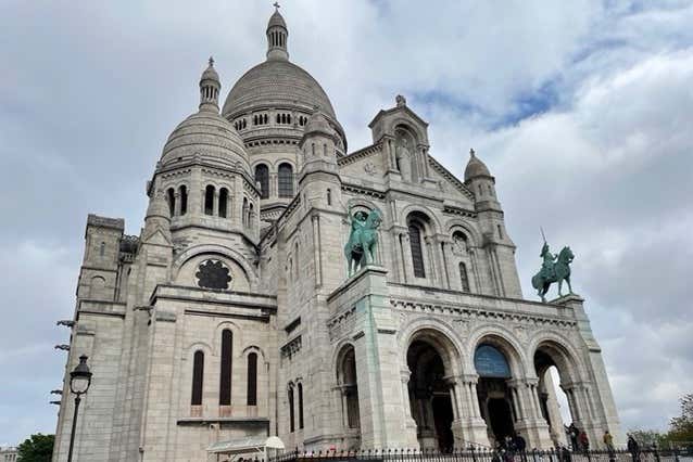 Contemplez le Sacré-Cœur de Paris