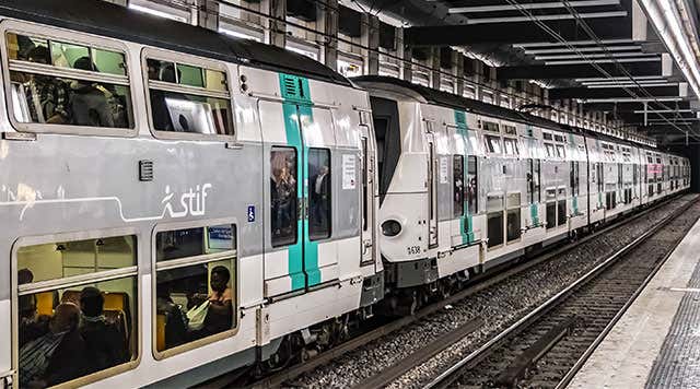 RER - Réseau Express Régional - Trains de banlieues à Paris